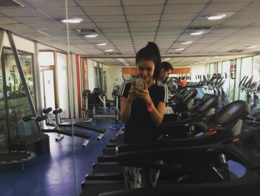 Steffi Méndez luce tonificado cuerpo por redes sociales