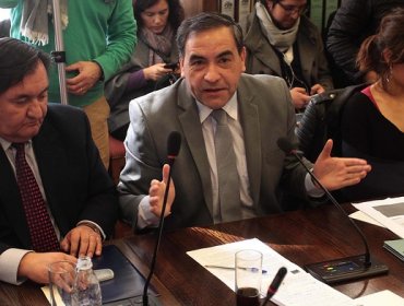 Diputado Espinoza anuncia apoyo a profesores en votación en particular del proyecto