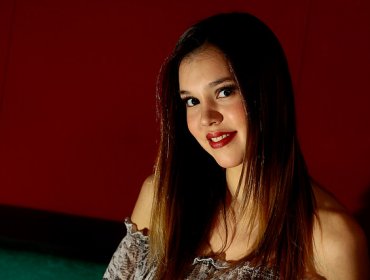 Carolina Mestrovic cantó y enamoró al público de El Bar del Bombo
