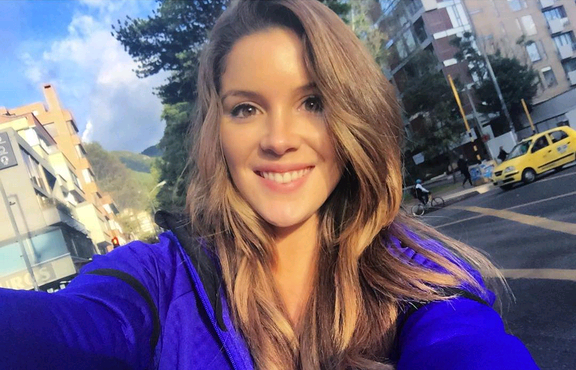 Catalina Vallejos publica sexy foto después de la ducha