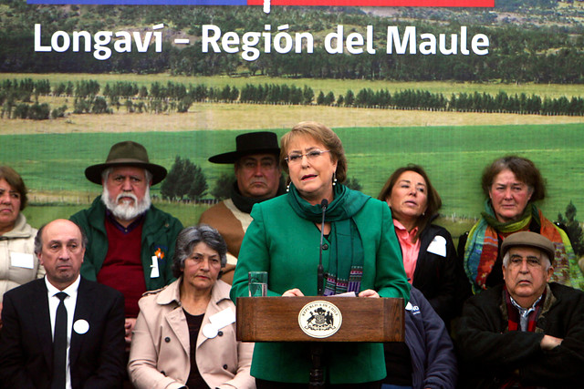 Presidenta Bachelet anunció estatuto para regular trabajo de los temporeros