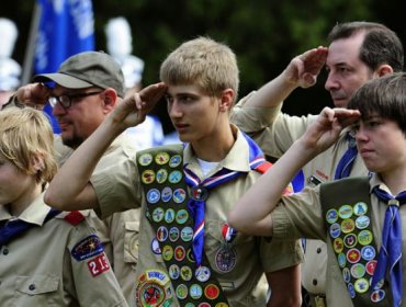 Los Boy Scouts de EEUU permitirán monitores gays