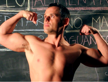 José Miguel Villouta publica sexy video presumiendo su cuerpo