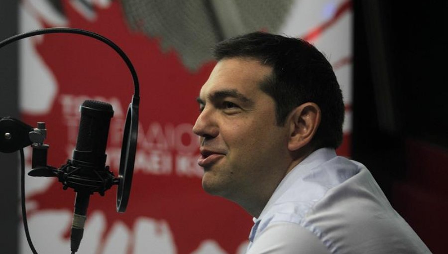 Tsipras defiende rescate por ser mucho mayor a cambio de mismos requisitos