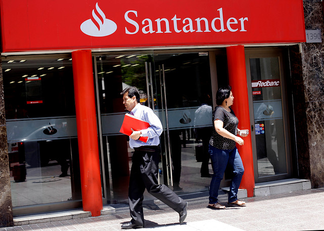El Banco Santander gana 3.426 millones de euros en el primer semestre