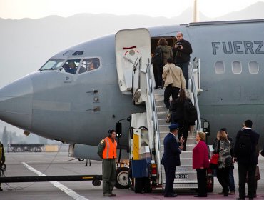 Avión presidencial presenta falla y viaje de Bachelet a Magallanes se retrasa