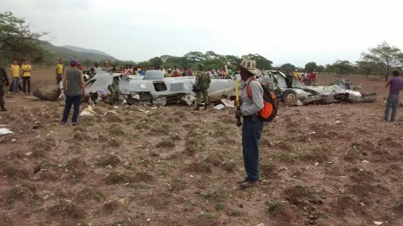 Once integrantes de la Fuerza Aérea Colombiana mueren en accidente de avión