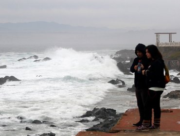 Intensas marejadas se registran en el borde costero