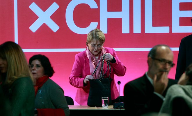 Bachelet anuncia gratuidad para el 50% de alumnos incluyendo a privadas