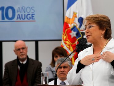 Llaman a Presidenta Bachelet a “no ceder” a presiones y seguir con reformas