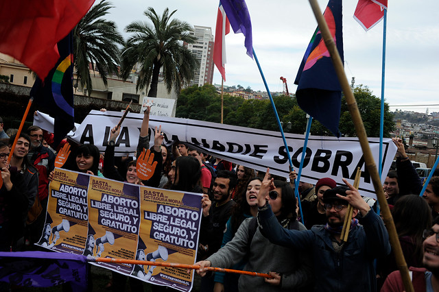 Comisión de Salud vota por proyecto que despenaliza el aborto bajo tres causales