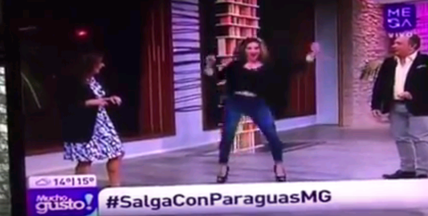 Karen Paola muestra más de la cuenta mientras bailaba en Mucho Gusto