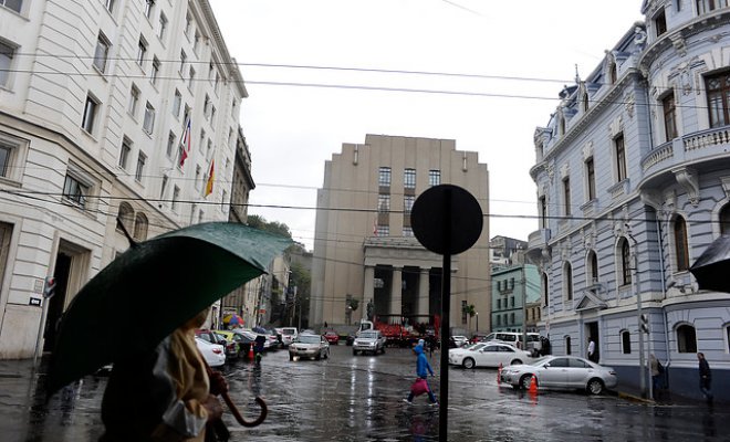 Intendencia regional de Valparaíso declara Alerta Roja por frente de mal tiempo