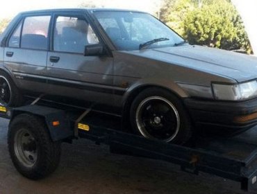 Sudafricano recupera su coche 22 años después de que se lo robaran