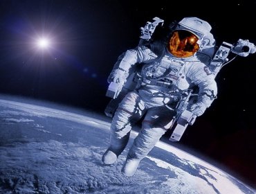 Descubre la diferencia entre los verdaderos trajes de astronauta y los del cine