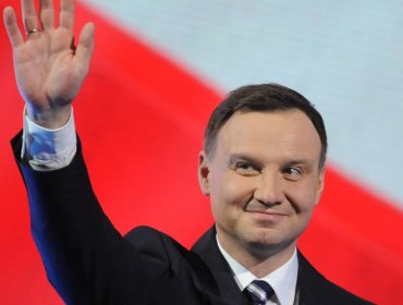 Toma posesión el nuevo presidente polaco, símbolo de la Polonia conservadora