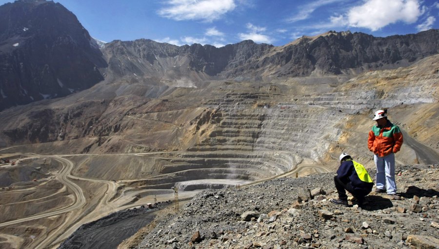 FMI: Repunte en Chile ha perdido impulso lastrado por el fin del boom minero