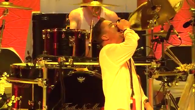 Faith No More libera video oficial en vivo de nuevo single “Superhero”