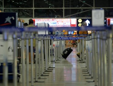 Liberan a chilena detenida en aeropuerto de Buenos Aires con una granada