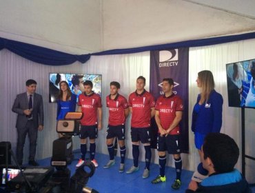 Universidad Católica presentó su nueva tercera camiseta para la temporada