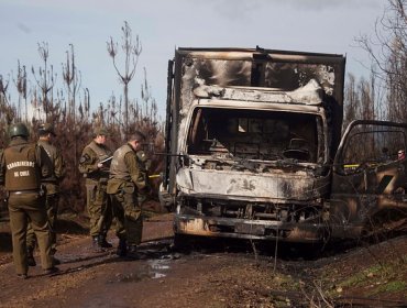 Anuncian aplicación de Ley de Seguridad del Estado por quema de camiones en Collipulli