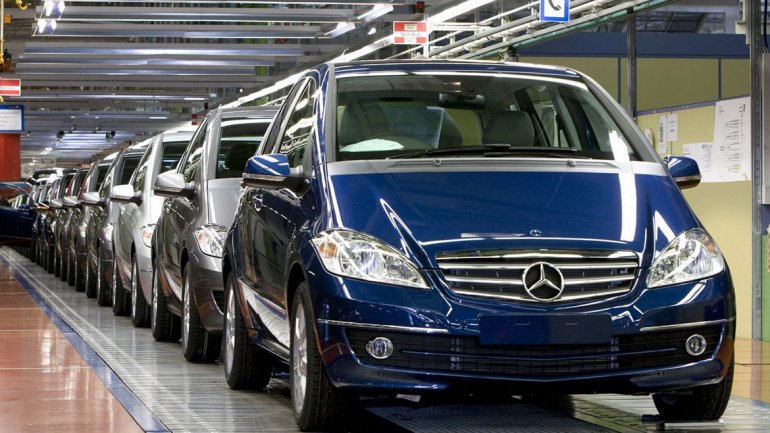 Mercedes Benz paraliza una de sus plantas en Brasil por caída de las ventas