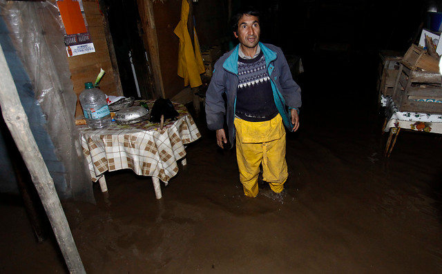 Más de 190 mil clientes sin luz en cinco regiones por lluvias