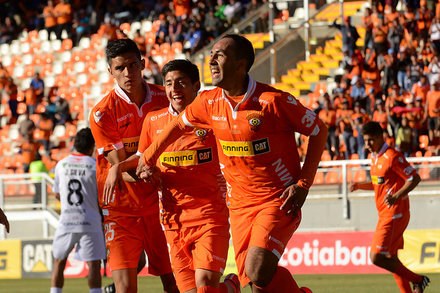 Primera B: Cobreloa derrotó a Deportes Copiapó en Caldera y alcanza la punta