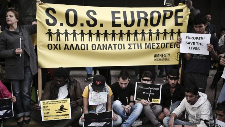 Bruselas afea a los 28 su falta de acción ante la nueva oleada migratoria