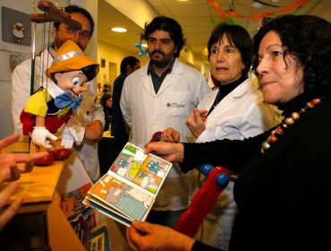 Día del Niño: Ministra de Salud visitó Unidad Pediátrica en Maipú