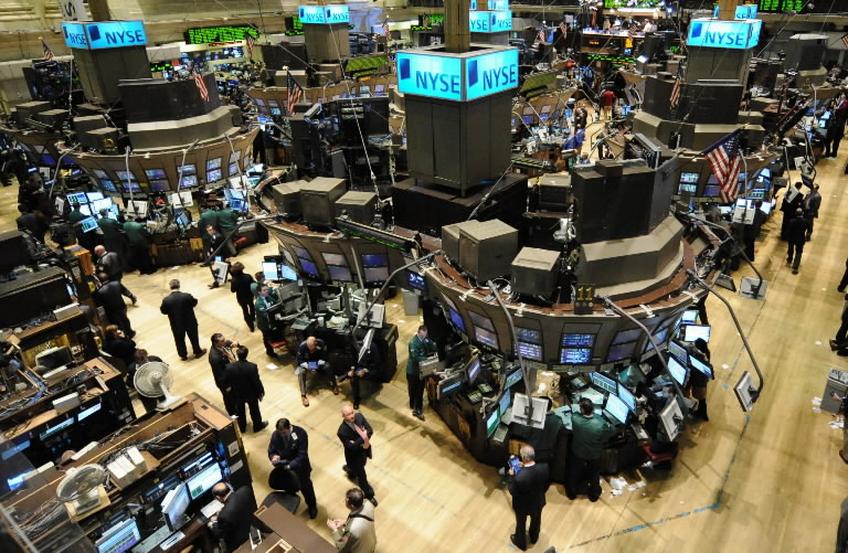 Wall Street amplía las ganancias y el Dow Jones sube un 1,27 % a media sesión