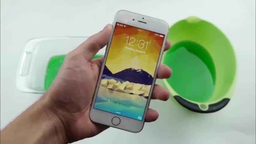 Video: Descubre si este iPhone 6 sobrevive tras ser cubierto de gelatina