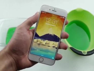 Video: Descubre si este iPhone 6 sobrevive tras ser cubierto de gelatina