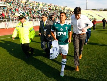 Pizarro sufrió microdesgarro y en Wanderers tendrán que seguir esperando