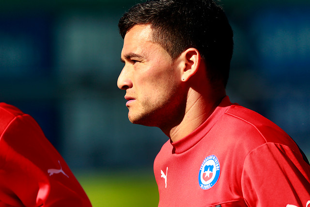 Charles Aránguiz sería presentado este jueves como jugador del Bayer Leverkusen