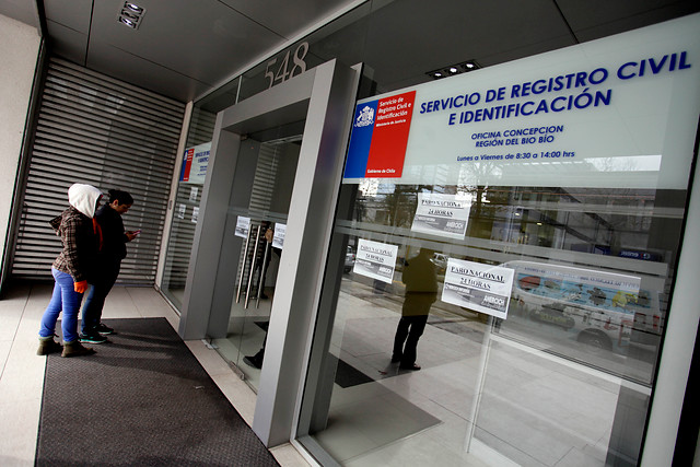 Funcionarios del registro civil anuncian paro indefinido