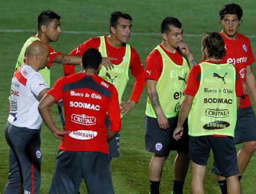 Paredes y continuidad de Sampaoli en la Roja: "Estoy feliz porque se queda"