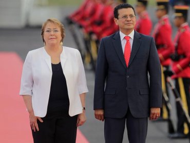 El Salvador y Chile suscriben acuerdos en ámbito social, educación y economía