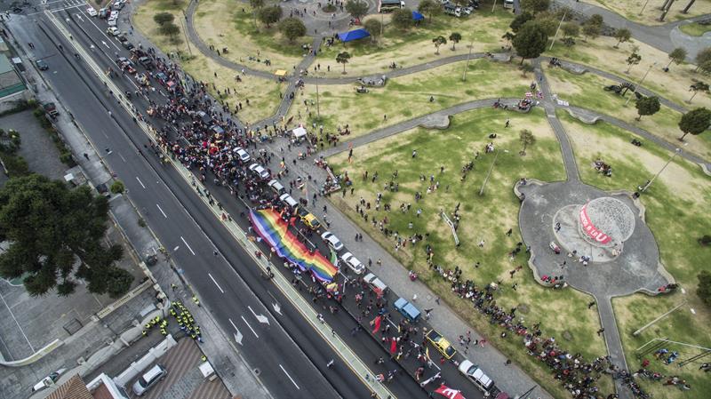 La marcha indígena entra en Quito mientras los sindicatos ultiman el "paro"