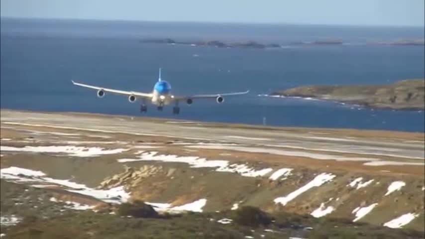 Video: Increíbles imágenes de aterrizaje con viento cruzado en aeropuerto de Ushuaia