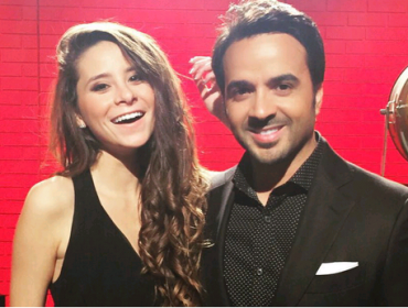 Los divertidos accesorios de Luis Fonsi en The Voice Chile