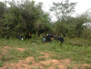 Un policía muerto y dos heridos al caer un helicóptero en Paraguay