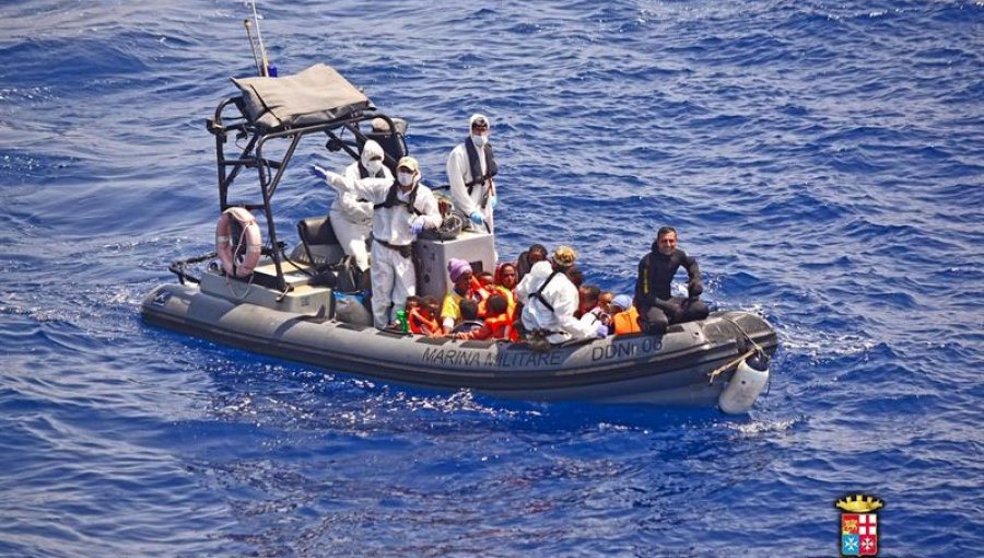 Al ritmo actual, 250.000 inmigrantes habrán cruzado Mediterráneo a fin de mes