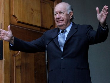 Ricardo Lagos: “Amo a Chile y haré todo para que salga adelante”