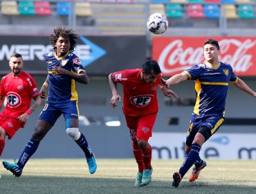 Primera B: Barnechea y Ñublense aburrieron con empate 0-0 en La Florida