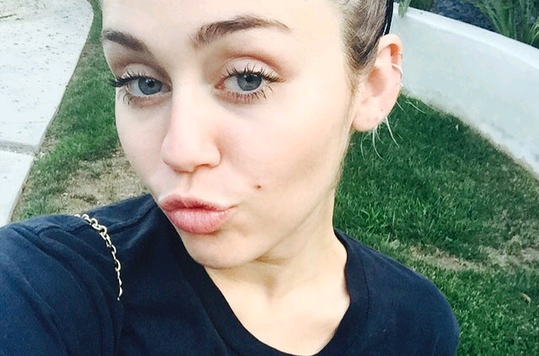 No para: Miley Cyrus comparte nueva foto en topless