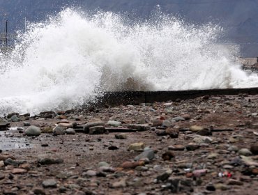 Armada advierte de marejadas hasta el miércoles entre Antofagasta y Aysén