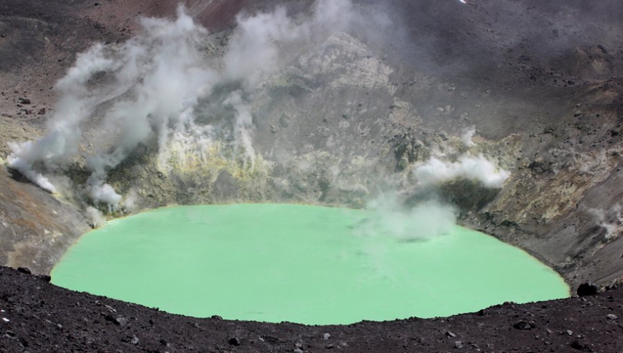 Detectan sismo 3.2 Richter en el volcán Tupungatito