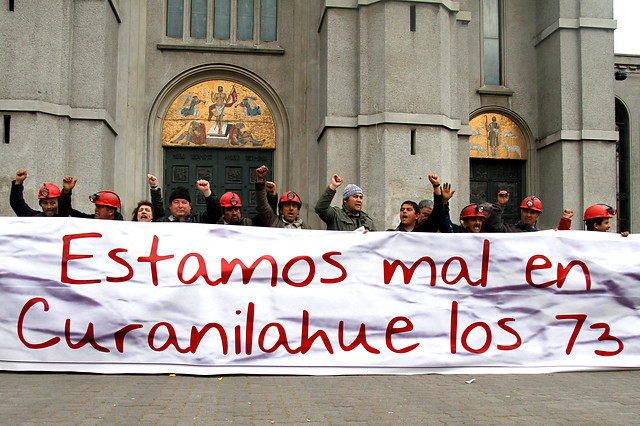 Mineros de Curanilahue protestan en Concepción y piden mediación de la Iglesia