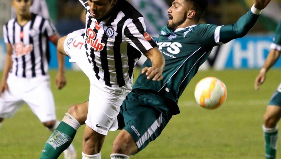 Wanderers se despide de la Sudamericana tras caer ante Libertad